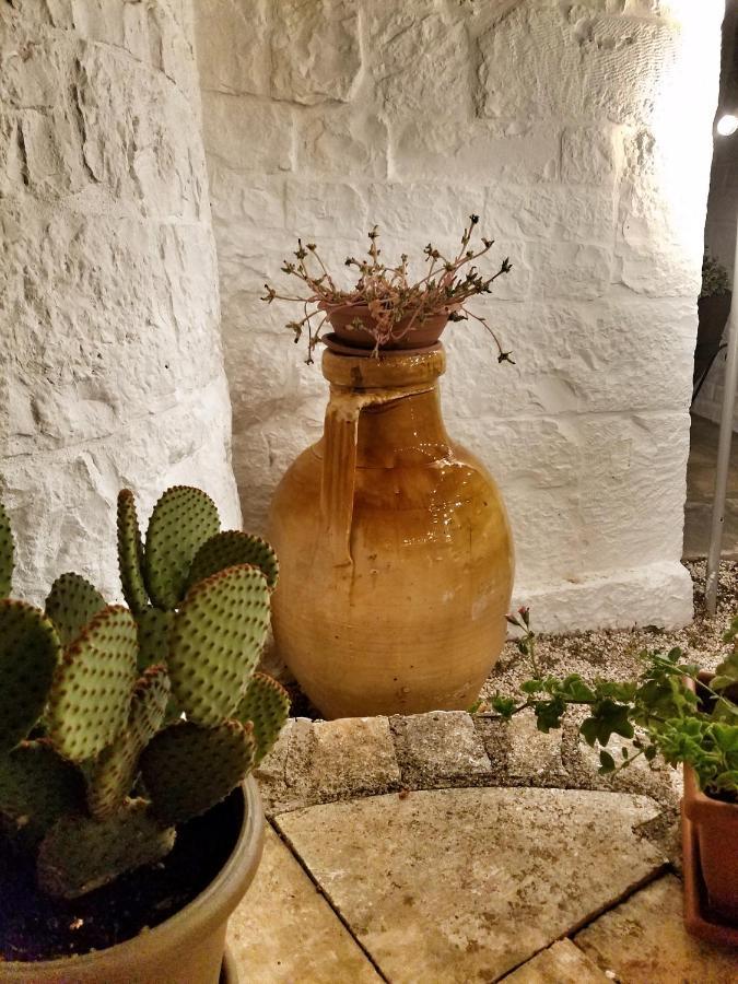 Antico Trullo Immerso Nella Campagna Alberobello Eksteriør bilde